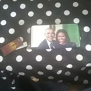 Barack and Michelle wallet